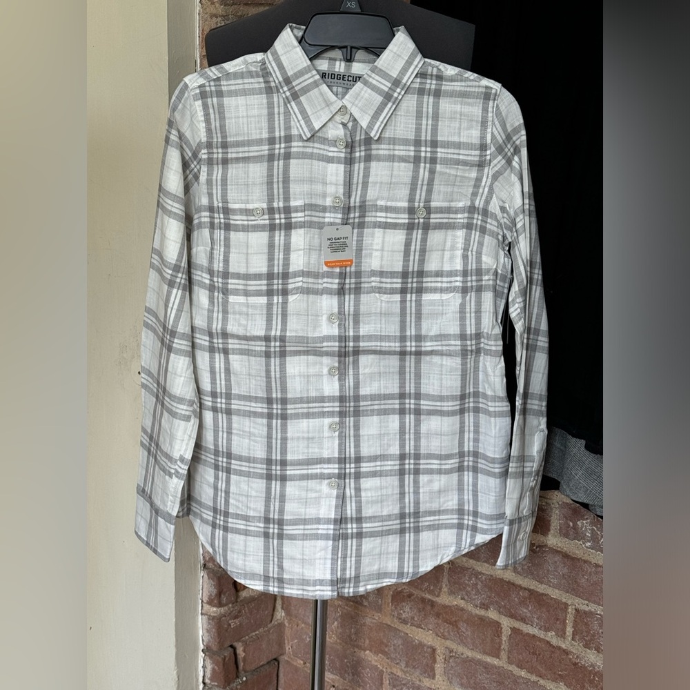 Ridgecut Toughwear Women’s Long-Sleeve Cotton Button-Down Shirt